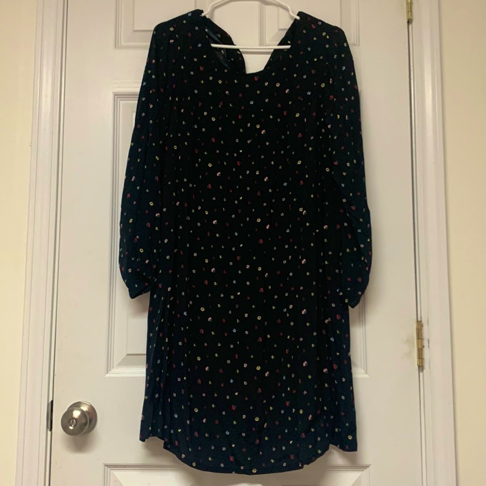 Maternity dress, new with tags, size L